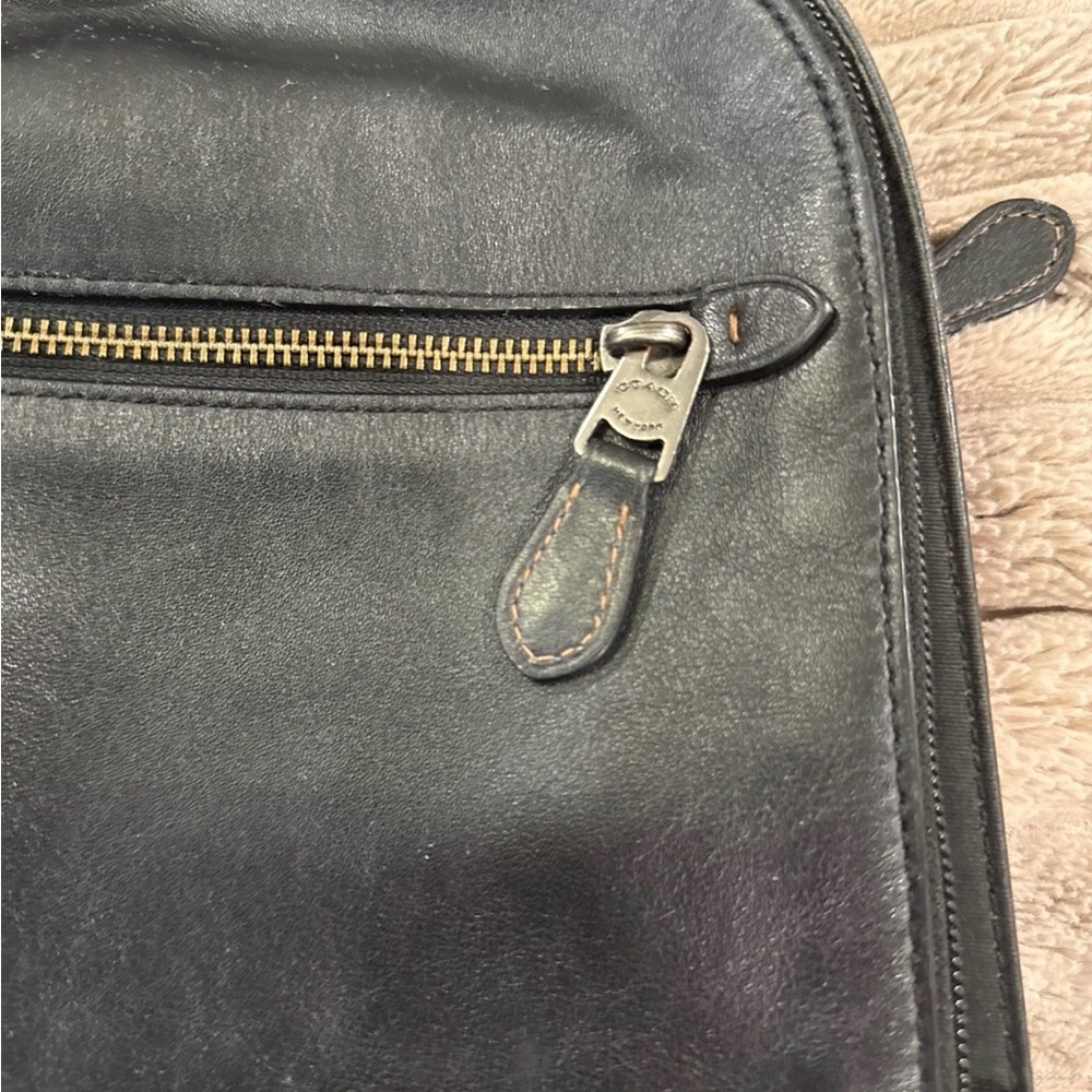 Coach Graham sling Backpack - Picture 2 of 7